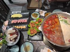 -湊湊火锅·茶憩(新中关购物中心店)