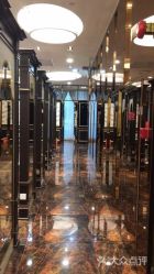 大厅-八佰伴8008星级形象店
