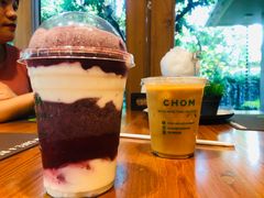 -Chom Cafe and Restaurant