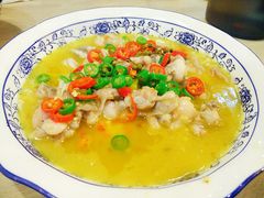 酸汤牛蛙-兔爸私家小厨(新北万达店)