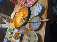 -洱火云南酸菜牛肉火锅(石景山当代商城店)