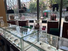 -吉吉吉名品二手奢侈品名表名包回收(静安店)