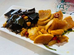 咸菜拼盘-二十一分小锅炖(皓月店)