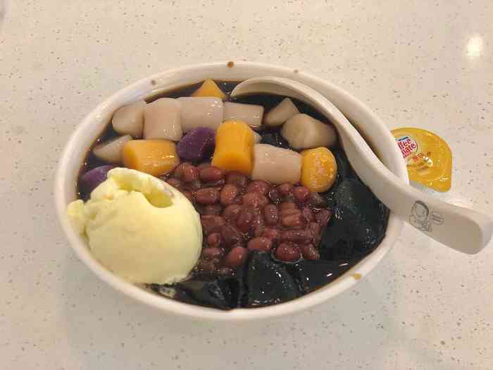 哈皮粑粑杏仁腐(米房店)-"哈皮粑粑吃了好久了,以前都是江滨路跑步了.