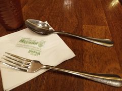 -玛格萝妮比萨屋(四平店)