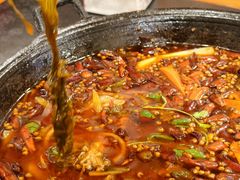 -鸿顺老铁锅美蛙鱼府(解放碑店)