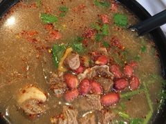 牛肉酸辣粉-小杨生煎(香港名都店)