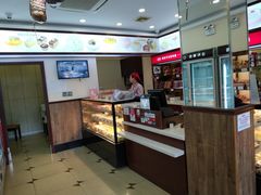 -红宝石·鲜奶小方·海派西点房(金杨店)