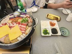 -豚妈妈汤饭·部队锅(南京东路店)