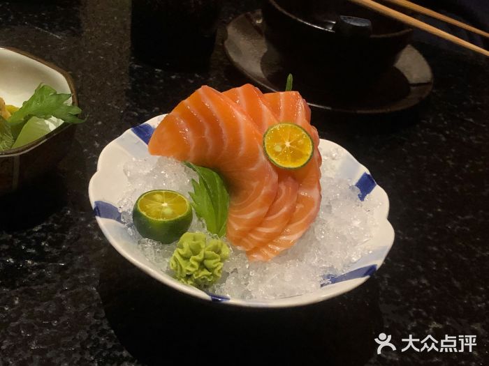 無境·匠心日本料理(汉街店)三文鱼刺身图片