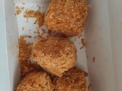 蟹黄酥松小贝-鲍师傅糕点(西站店)