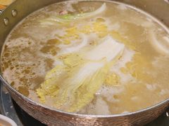 -洪氏嗨捞·广东猪肚鸡·椰子鸡火锅(西咸万象城店)