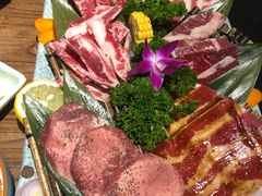 -明洞阿姨·韩式酱蟹烤肉·创意料理(三元桥店)