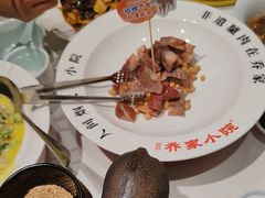 -乔家小院•非遗驴肉•青岛菜(滨河路店)