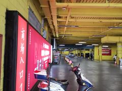 -欧尚超市苏州店停车场(金鸡湖路店)