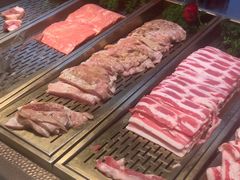 -山焱·炭火自助烤肉(周浦万达店)