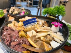 -一朵菌·野生菌探索家火锅(南亚店)