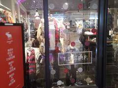 -Abercrombie&Fitch(德基广场店)