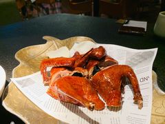 -蝴蝶里·粤菜·点心(滨江龙湖店)