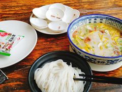 -桥香园过桥米线(国贸店)