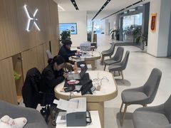 -小鹏汽车上海吴中路销售服务中心