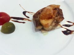 香煎鹅肝配烩苹果黑醋-德大西餐社(云南南路店)