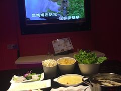 -唯爱KTV聚会餐厅(仙林东城汇店)