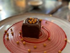 -LES ELITES 英集荟(南京西路店)