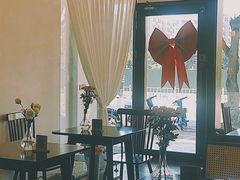 靠窗位-小银家日式简餐(中信丹阳花园店)
