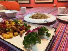 -香巴拉云南餐厅(华莱坞店)