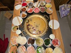 -周小明火锅(黑金冠社区店)