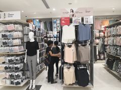 -优衣库(上海金桥国际商业广场店)