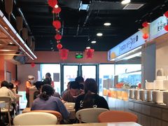 大堂-鱼你在一起(奉贤宝龙城广场店)