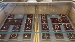 -周大福 CHOW TAI FOOK(新世界百货崇文店)