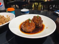 鸭黄狮子头-梅飞酒家(桑园路店)