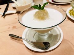 燕窝奶冻-陶陶居海鲜酒家(新马路店)