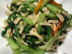 鸡毛菜炒百叶-阿英煲(凉城路店)