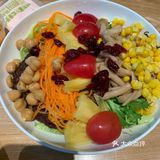 这是第一次吃四季轻食，之前伙伴对他家的评价又好又不好