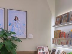 -HIMO海马体照相馆(上海华润CP静安店)