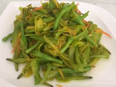 -天天向上素食餐厅(五台山店)