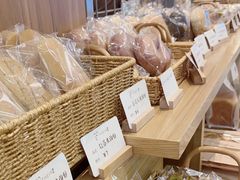 -提亚烘焙·手作面包·生日蛋糕(七星店)