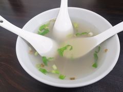 蚵仔汤-建国蚵煎蚵面