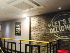 -BHC炸鸡(明洞总店)