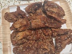 -小董哥烤串·爆汁大油边(故宫店)