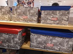 -名创优品(北京新中关购物中心地铁层店)