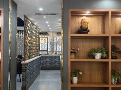 -凤凰路何眼镜香辣蟹(花果园店)