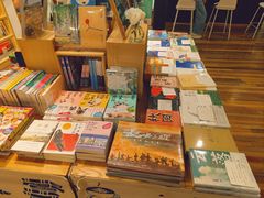 -猫的天空之城概念书店(杭州南宋御街店)