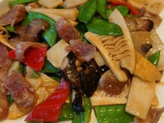 笋尖兰豆炒腊味-高第街56号港式餐厅(山大路店)
