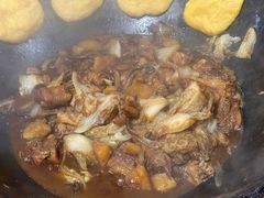 -粘豆包柴火铁锅炖