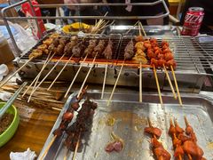 -哈尔滨小酒馆·鲜肉现穿自助烧烤(康新花园店)